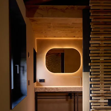 Corte Renee Fenil Apartment